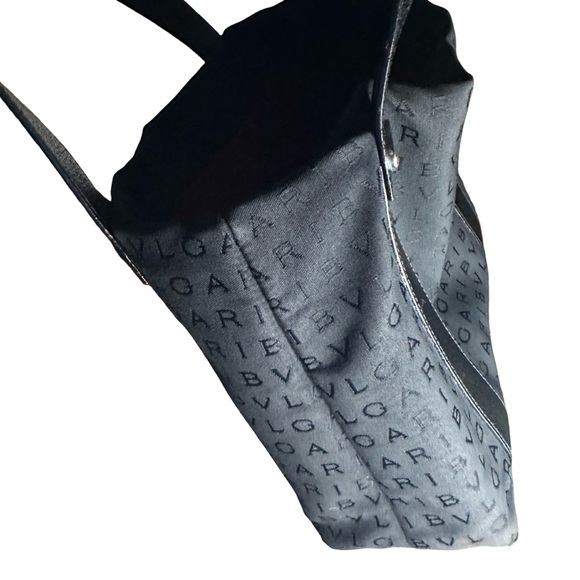 BVLGARI Black Logomania tote - leather straps - red interior - made in Italy - Picture 12 of 16